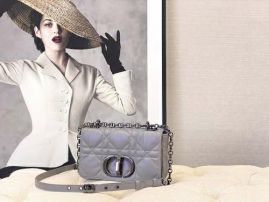 Picture of Dior Lady Handbags _SKUfw143500214fw